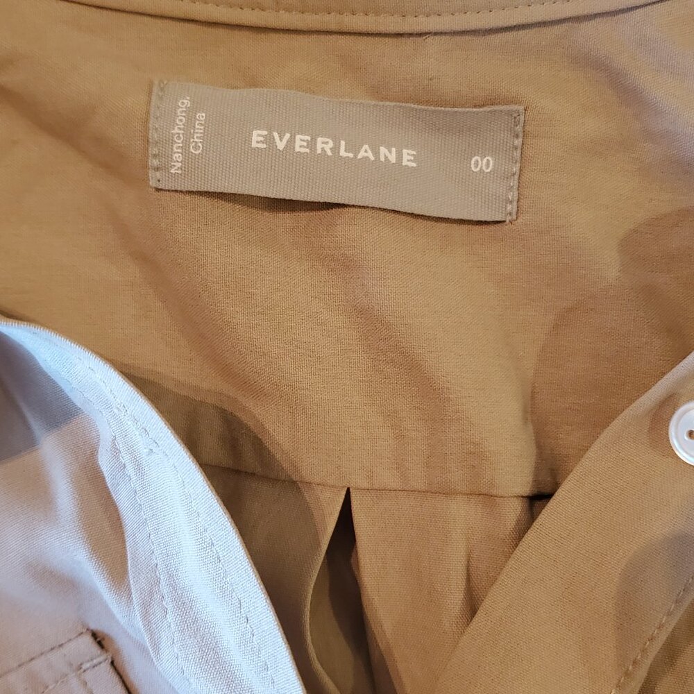 Everlane Utility Shirt in Washable Silk - Picture 4 of 5